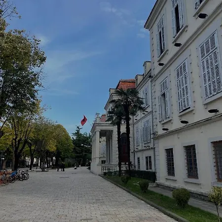 Central Apartment
